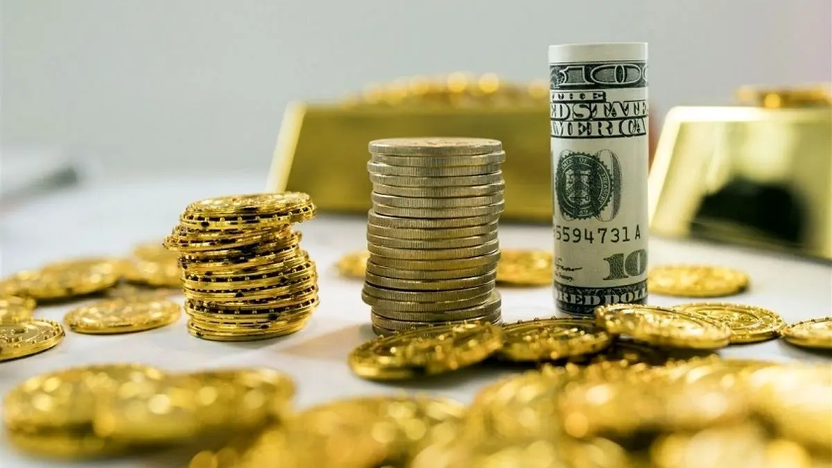 قیمت واقعی دلار ۶۸ هزار تومان است / قیمت دلار تا پایان سال به ۵۶ هزار تومان می‌رسد / چشم‌انداز بازار طلا صعودی است