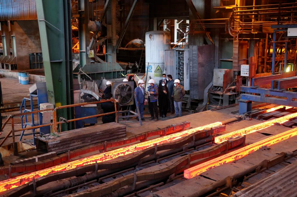 کارخانه فولاد خزر گیلان؛ ذوب ناکارآمدی مدیران شد | محل اشتغال 400 نفر تخته شد