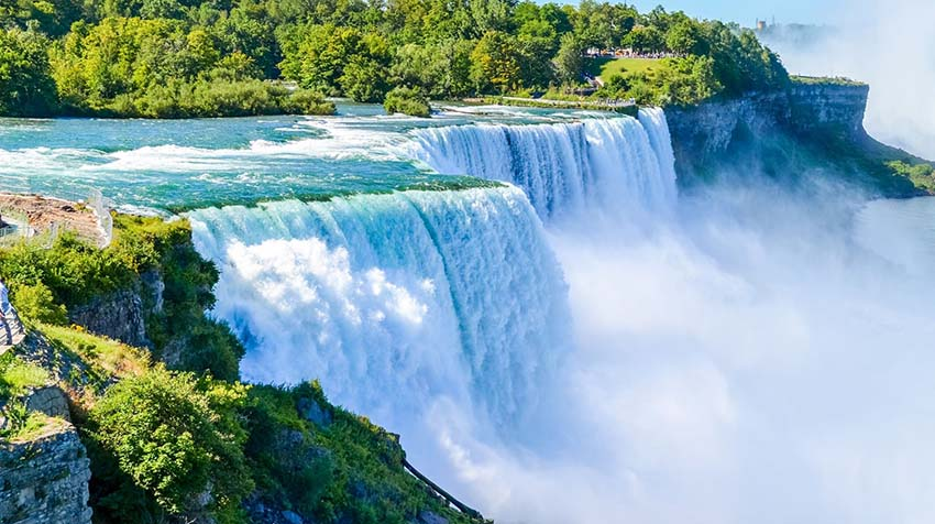 ۸ تا از زیباترین آبشارهای جهان را بشناسید ۸ تا از زیباترین آبشارهای جهان را بشناسید