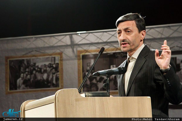 بدل احمدی نژاد از حضور در ایران تحلیلات انصراف داد