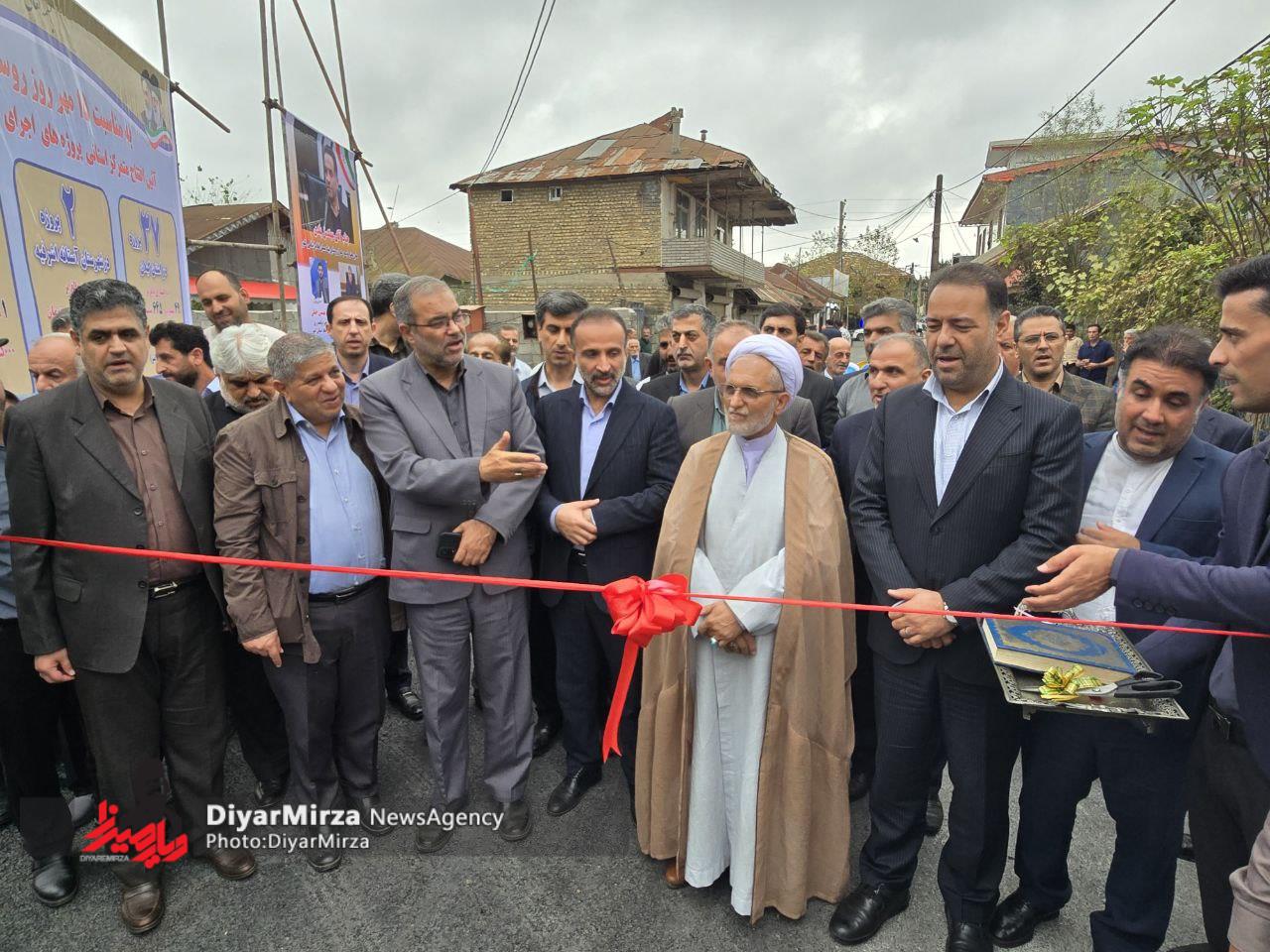 افتتاح همزمان ۳۷ پروژه طرح هادی روستایی با حضور معاونین بنیاد مسکن در گیلان