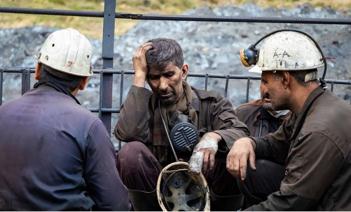 حداقل دستمزد کارگران در ۱۴۰۴ چقدر باید باشد؟ | لزوم تحول در ۳ وجه، نظام اداری، بانکی و مالی