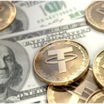 سقوط تتر با پرواز عراقچی به مسقط/ قیمت تتر برای نخستین بار در چند ماه گذشته به زیر 80 تومان رسید