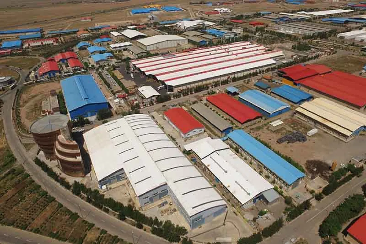 اعمال محدودیت ۲۸۰ مگاواتی برق در شهرک های صنعتی از اردیبهشت‌