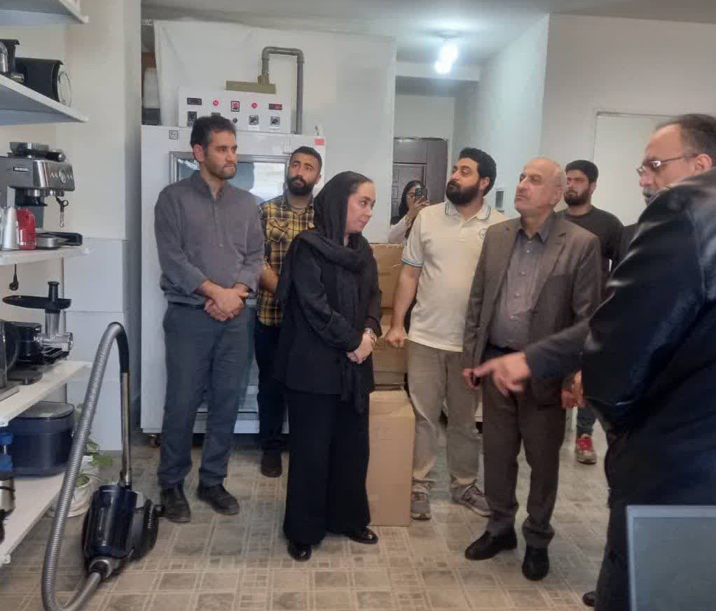 افزایش تولید ۱۴۰ نوع لوازم خانگی خرد در گیلان؛ تولید بیش از ۱۰ نوع یخچال صنعتی و هتلی در انزلی