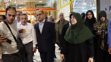 بازدید سخنگوی دولت و استاندار گیلان از واحدهای تولیدی در منطقه آزاد انزلی