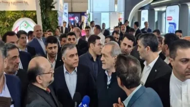 بازدید پزشکیان از نمایشگاه نفت