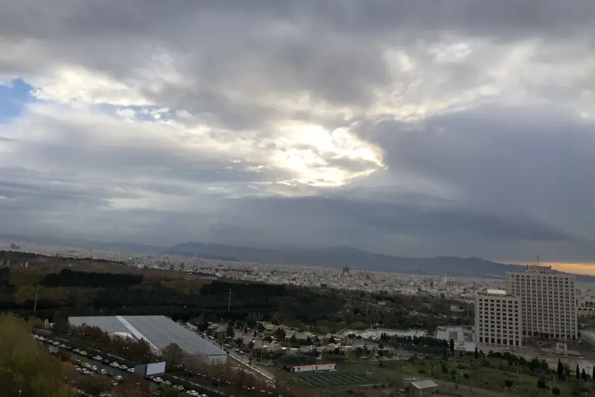 کیفیت هوای تهران امروز دوشنبه 22 اردیبهشت ماه