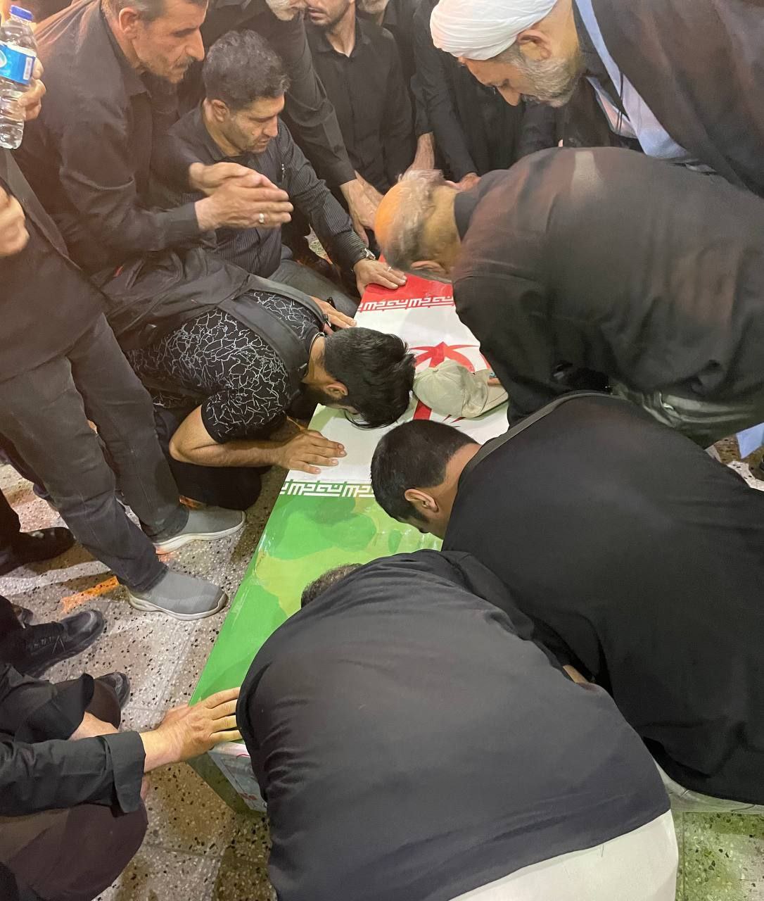 انتقال جسد شهید Mohaghegh 1