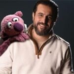 جناب خان هر شب پخش می‌شود