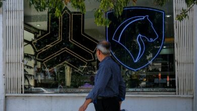 خودورسازان خطاب به وزارت صمت و شورای رقابت: یا ارز ۴۰ تومانی بدهید، یا قیمت را بالا ببرید