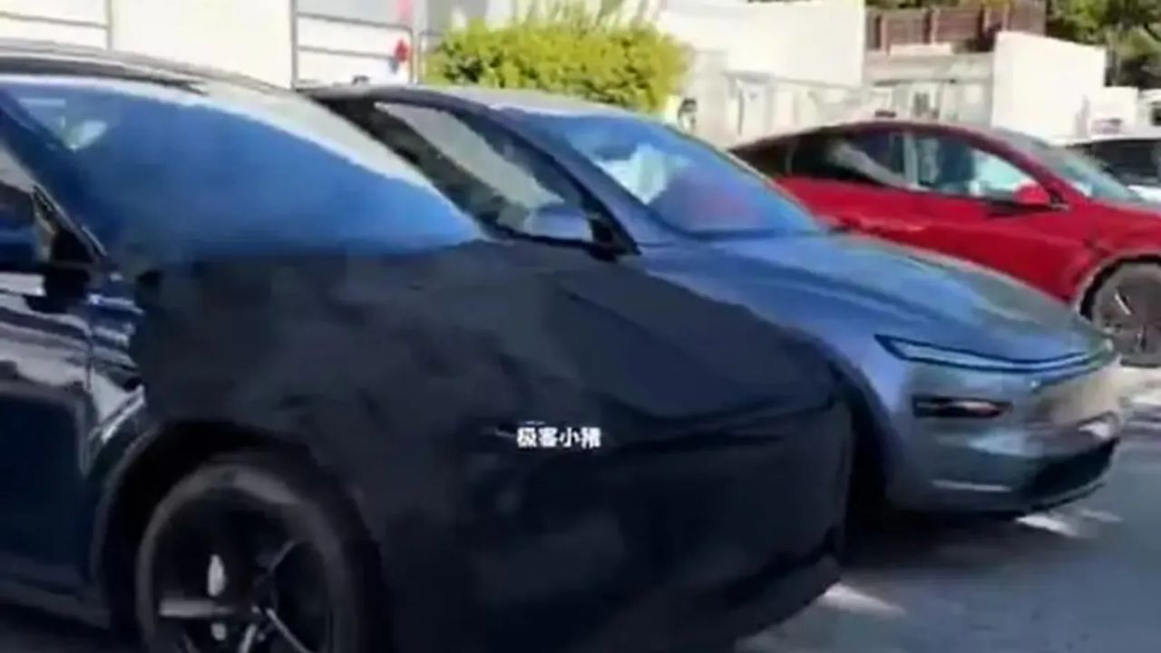 تصاویر ماشین ارزان Tesla Lu ؛ صفحه نمایش عقب و سقف پانوراما را بردارید