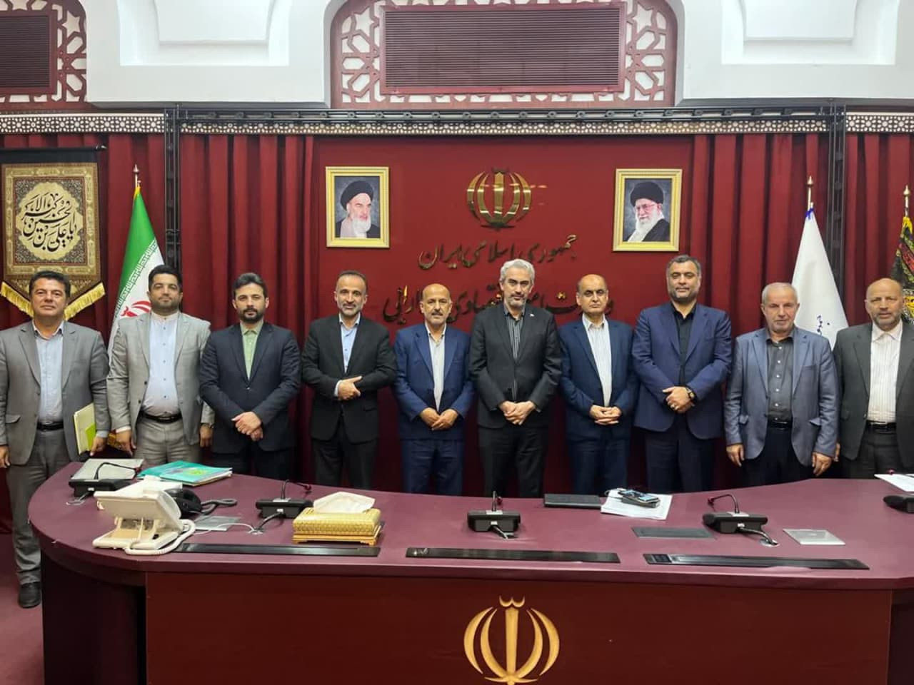 بررسی وضعیت اقتصادی گیلان در نشست مجمع نمایندگان و استاندار با وزیر اقتصاد