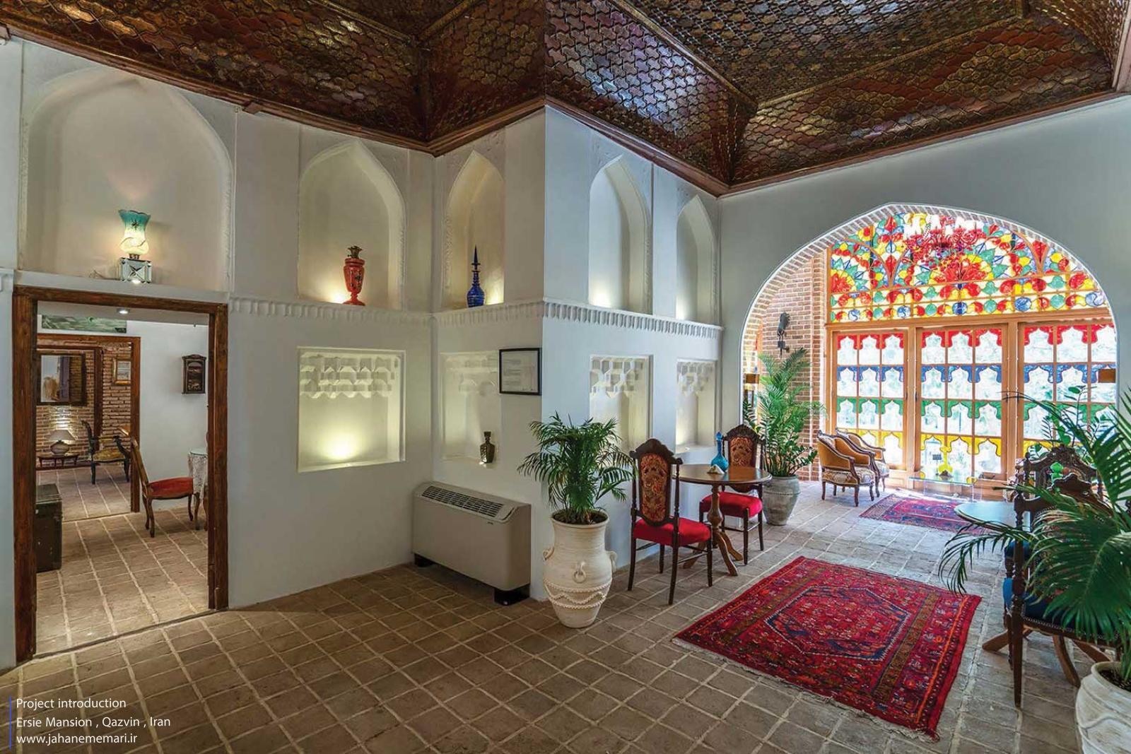 عمارت ارثیه قزوین؛ خانه‌ای قاجاری با سریالی از جوایز متنوع معماری که رستوران تبدیل شد+ تصاویر