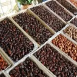 وقتی خرما پلی برای ورود خودرو می‌شود