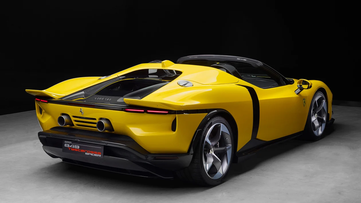 Ferrari 849 Testatrossa 2025 32