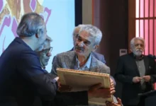 جعفر دهقان نشان درجه‌ یک هنری گرفت