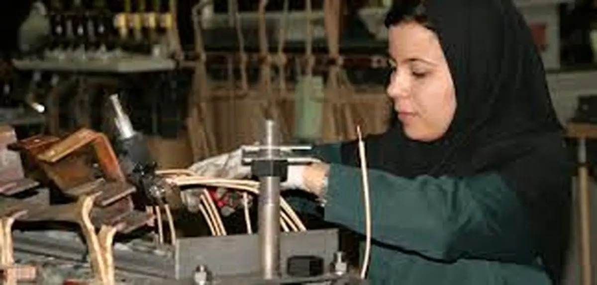 حقوق زنان گیلان از مردان کمتر است | بیکاری در میان زنان جوان بیداد می‌کند