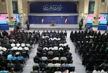 دیدار قهرمانان رشته های مختلف ورزشی و مدال آوران المپیادهای جهان با رهبر انقلاب