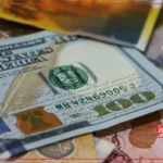 پیش ‌بینی قیمت دلار سه شنبه ۲۹ مهر ۱۴۰۴ / معامله‌گران ارز محتاط شدند
