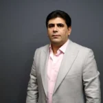 اگر بنزین ۵۰ هزارتومان هم شود مشکل حل نمی‌شود؛ پول ایران بی ارزش است!