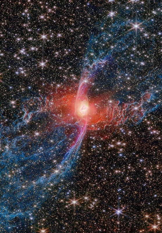 تصاویر جدید تلسکوپ جیمز وب از لحظه مرگ یک ستاره