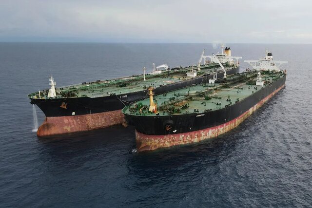 حراج نفتکش ایرانی توقیف شده در اندونزی