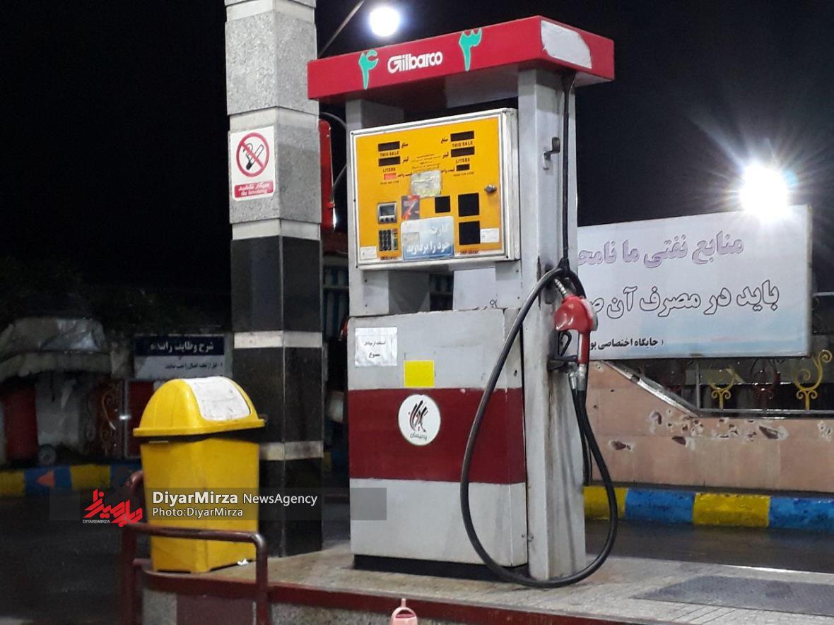 شایعه افزایش قیمت بنزین تکذیب شد | خبری از عرضه بنزین آزاد با نرخ ۵۵۰۰ تومان نیست