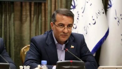 صبحانه خوردن در ادارات ممنوع است| بدرفتاری کارمندان را گزارش کنید