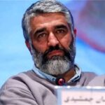 وکیل جمشیدی: پرونده هنوز در مرحله تحقیقات است/ احضار نشد، خودش برگشت