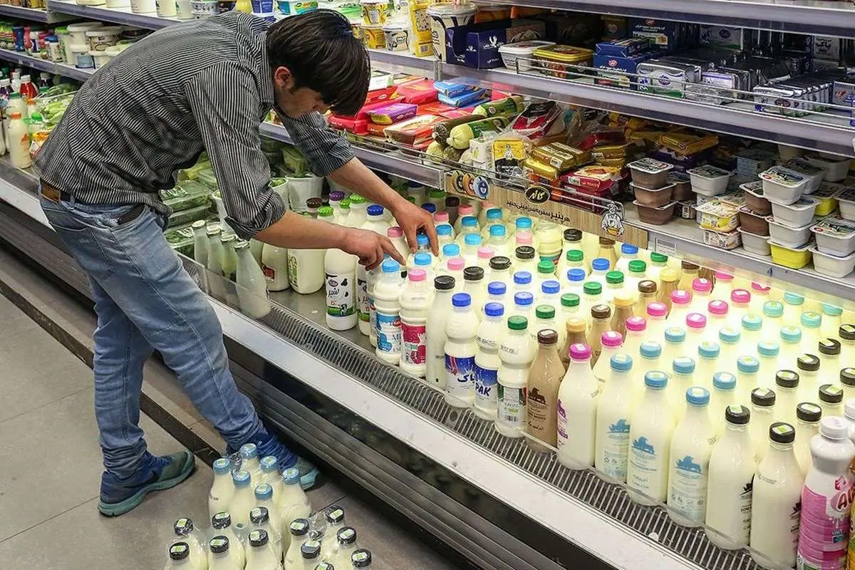 کارت کالایی لبنیات؛ طرح جدید برای کاهش قیمت شیر و ماست!