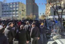 اعتراض بازاریان به سیاست‌های اقتصادی و ناتوانی در کنترل نرخ ارز است