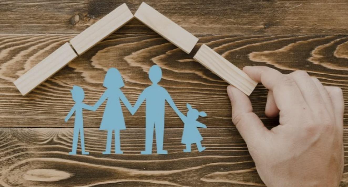 بررسی کیفیت و خدمات بیمه ایران در تهران - گزارش عملی 1404