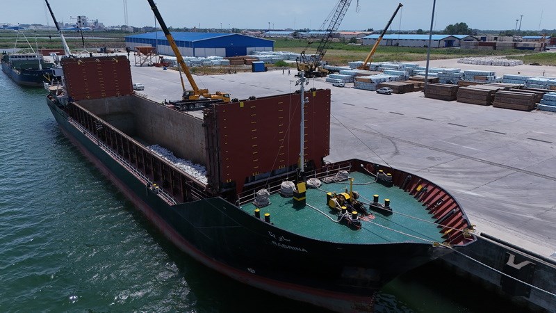 بندر کاسپین در مسیر جهش؛ رشد ۵۳ درصدی عملیات بندری در ۹ ماهه امسال