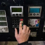 حذف سهمیه بنزین خودروهای نوشماره زیر یک میلیارد تومان منتفی شد