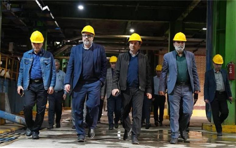 رفاه و معیشت کارگران نیشکر اولویت اصلی است :: نجوا خبر