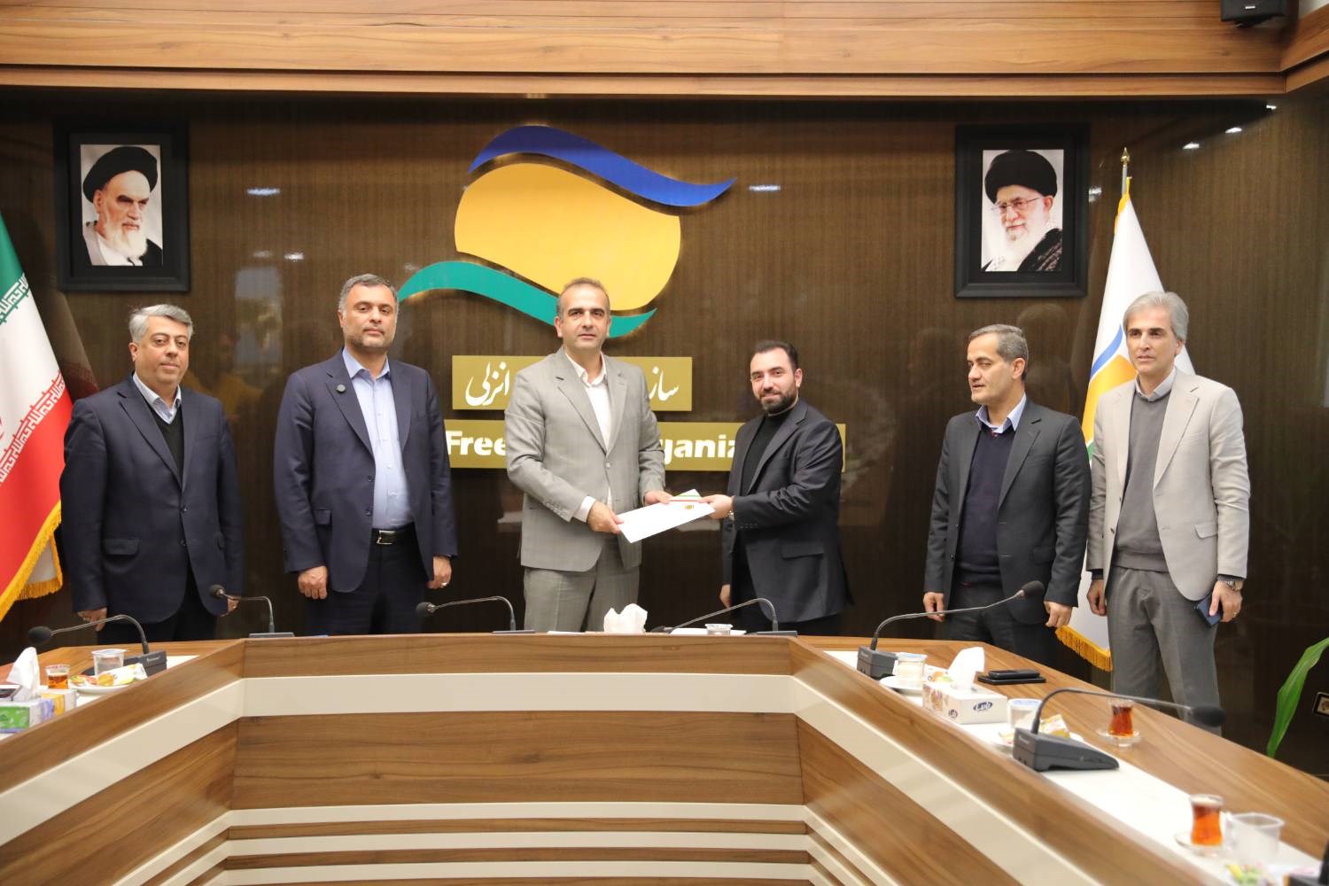 زیست بوم فناوری مشترك با كشورهای حاشیه دریای كاسپین را ایجاد می كنیم