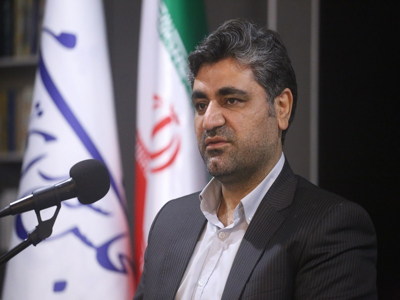 سطح عرضه پتروشیمی ها باید به نفع تولیدکنندگان تعیین شود
