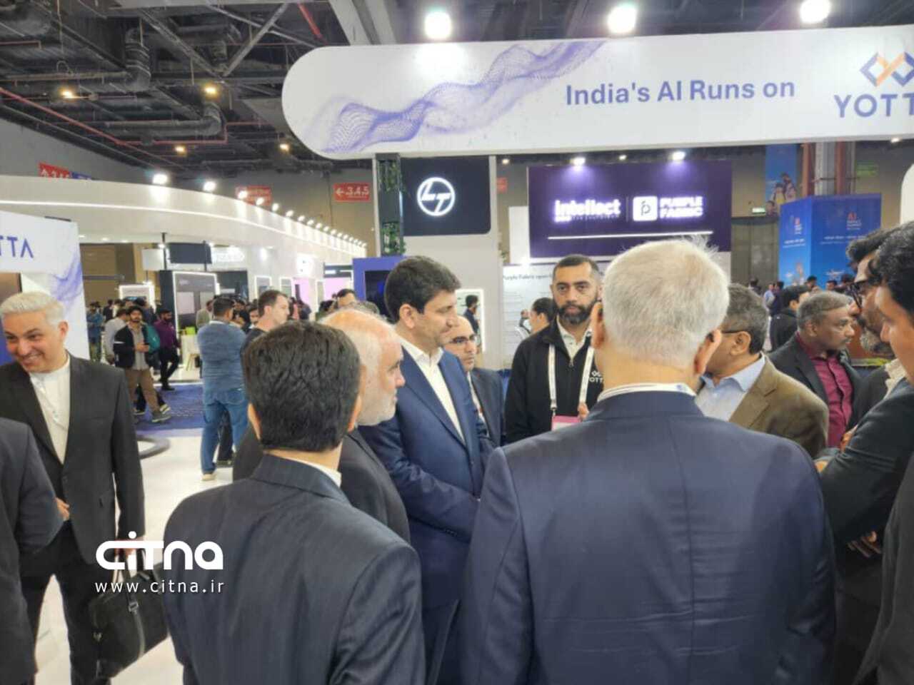 بازدید وزیر ارتباطات از نمایشگاه هوش مصنوعی هند بازدید وزیر ارتباطات از نمایشگاه هوش مصنوعی هند