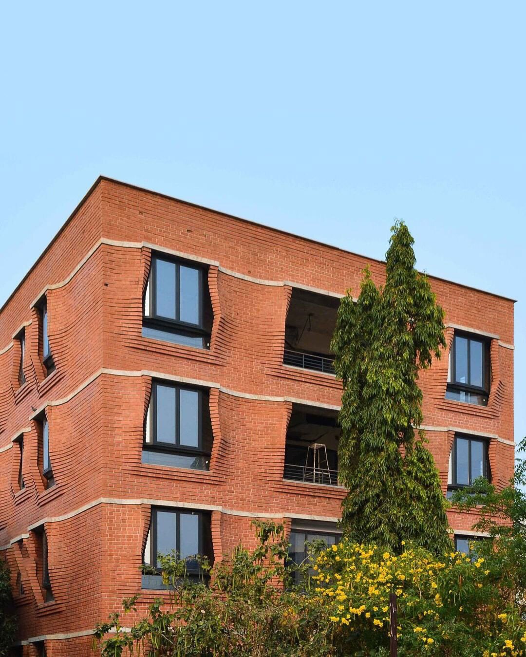 شاهکار معماری آجری در حیدرآباد هند | خطای دید در کار نیست! + عکس