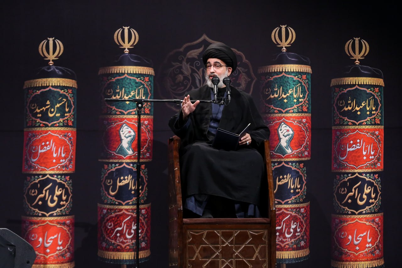  شب اول مراسم عزاداری ماه محرم در جوار محل معراج ملکوتی شهید انقلاب