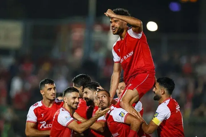 زمان پرواز تیم پرسپولیس برای دربی در اصفهان