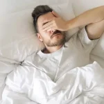 پژوهش جدید: ورزش می‌تواند به اندازه چرت‌زدن اثر کم‌خوابی بر حافظه را جبران کند