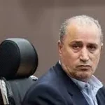 آقای تاج! چرتکه دست گرفته اید و نرخ فحش خواهر و مادر را حساب می کنید؟
