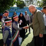 تصاویر: حضور قالیباف در جمع دانش آموزان مدرسه شهید آیت