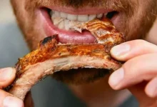 مطالعه جدید: گوشت‌خواران بیشتر از گیاه‌خواران شانس رسیدن به ۱۰۰ سالگی دارند